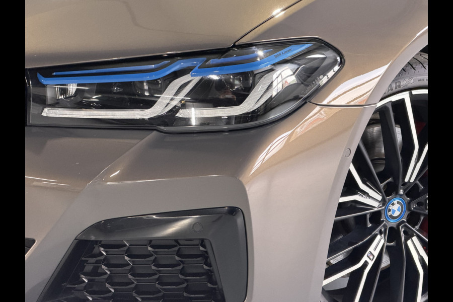 BMW 5 Serie 530e M SPORT EDITION PLUS Schuifdak / Head Up / Leder  / Laser