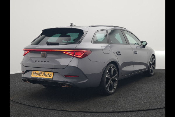 CUPRA Leon Sportstourer 1.4 e-Hybrid VZ Plug In Hybrid 245pk Dealer O.H PHEV | Keyless | Cruise Control | Lederen Sportstoelen Verwarmd | Navigatie | Virtual | Front & Lane Assist | Sportstuur Verwarmd | Sfeerverlichting | DAB | 19"L.M |