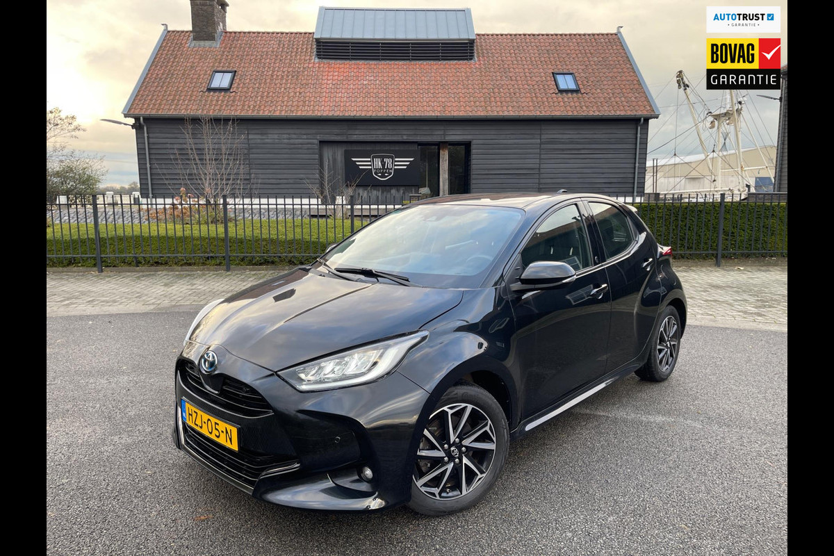 Toyota Yaris 1.5 Hybrid Team Deutschland |Airco ECC Navigatie Parkeercamera |