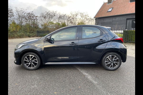 Toyota Yaris 1.5 Hybrid Team Deutschland |Airco ECC Navigatie Parkeercamera |