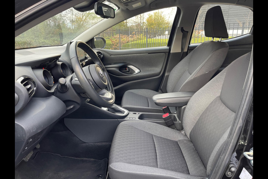 Toyota Yaris 1.5 Hybrid Team Deutschland |Airco ECC Navigatie Parkeercamera |