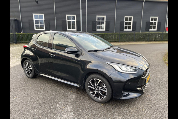 Toyota Yaris 1.5 Hybrid Team Deutschland |Airco ECC Navigatie Parkeercamera |