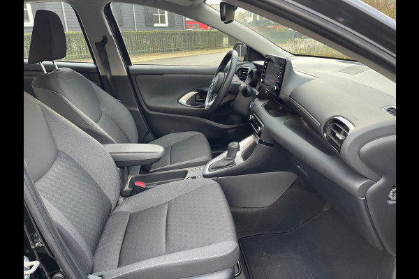 Toyota Yaris 1.5 Hybrid Team Deutschland |Airco ECC Navigatie Parkeercamera |