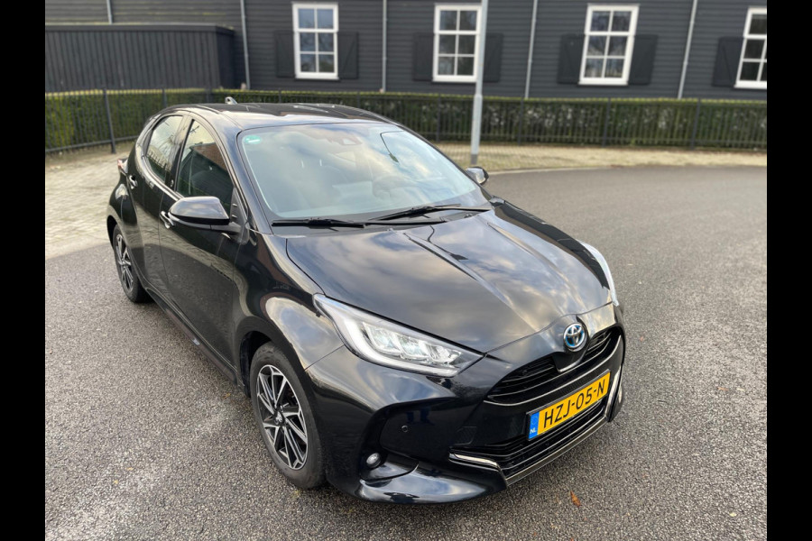 Toyota Yaris 1.5 Hybrid Team Deutschland |Airco ECC Navigatie Parkeercamera |
