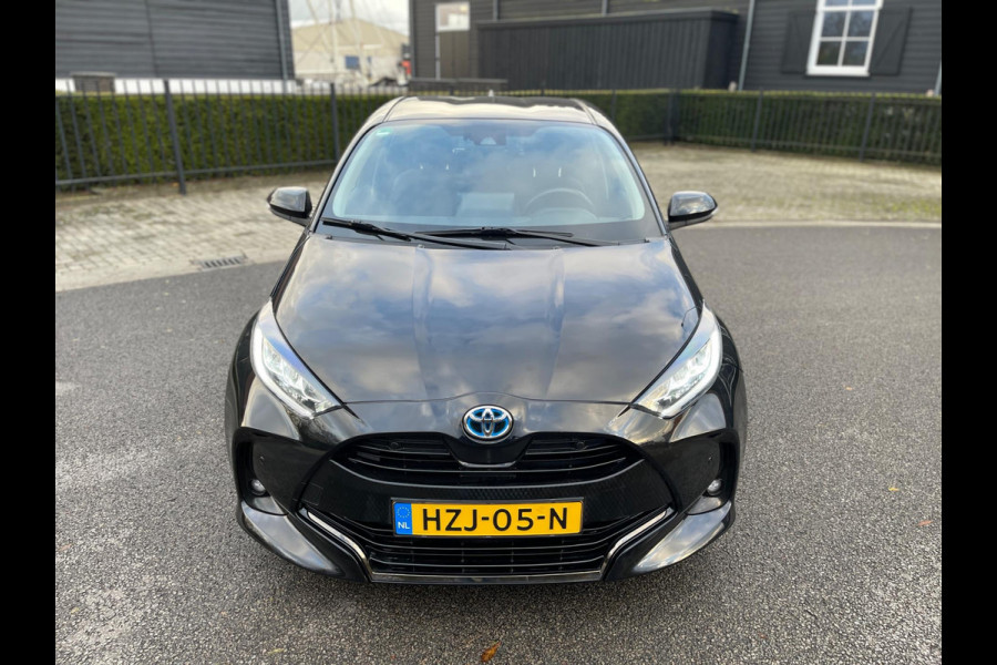 Toyota Yaris 1.5 Hybrid Team Deutschland |Airco ECC Navigatie Parkeercamera |