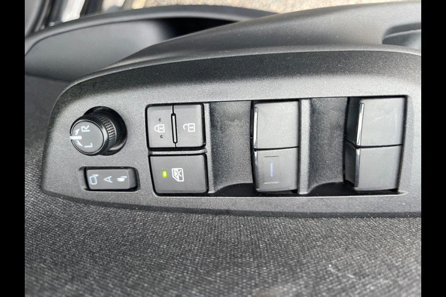 Toyota Yaris 1.5 Hybrid Team Deutschland |Airco ECC Navigatie Parkeercamera |