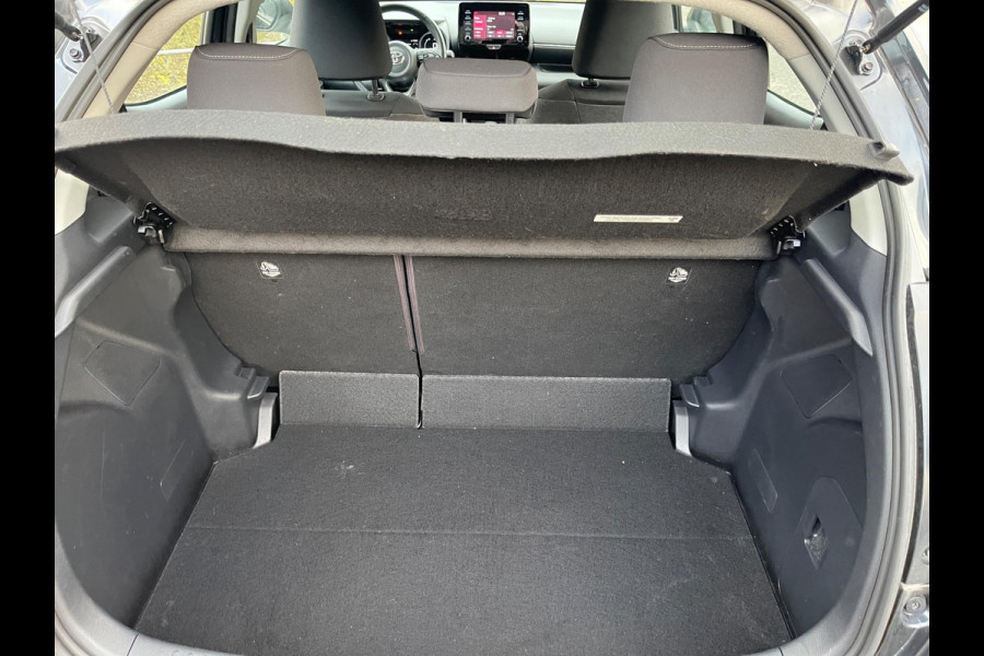 Toyota Yaris 1.5 Hybrid Team Deutschland |Airco ECC Navigatie Parkeercamera |