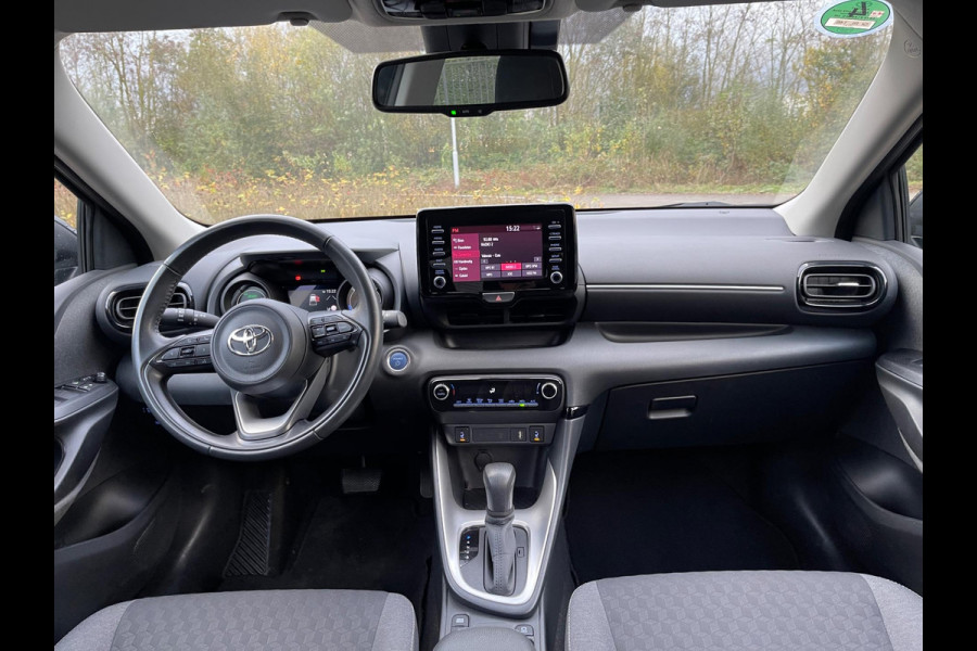 Toyota Yaris 1.5 Hybrid Team Deutschland |Airco ECC Navigatie Parkeercamera |