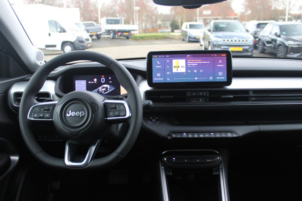 Jeep Avenger 1.2 110PK e-Hybrid SUMMIT | STOEL/VOORRUIT VERWARMING | DRAADLOZE APPLE CARPLAY/ANDROID AUTO | NAVIGATIE | ACHETRUITRIJ CAMERA | KEYLESS ENTRY/START | PARKEERSENSOREN VOOR EN ACHTER | ELEKTRISCH BEDIENBARE ACHTERKLEP | VERWARMBARE VOORRUIT/VOORSTOELEN | 18" LICHTMETALEN VELGEN | ADAPTIVE CRUISE CONTROL | DODEHOEK DETECTIE | JBL AUDIO SYSTEM |