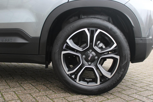 Jeep Avenger 1.2 110PK e-Hybrid SUMMIT | STOEL/VOORRUIT VERWARMING | DRAADLOZE APPLE CARPLAY/ANDROID AUTO | NAVIGATIE | ACHETRUITRIJ CAMERA | KEYLESS ENTRY/START | PARKEERSENSOREN VOOR EN ACHTER | ELEKTRISCH BEDIENBARE ACHTERKLEP | VERWARMBARE VOORRUIT/VOORSTOELEN | 18" LICHTMETALEN VELGEN | ADAPTIVE CRUISE CONTROL | DODEHOEK DETECTIE | JBL AUDIO SYSTEM |