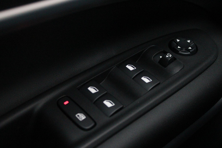 Jeep Avenger 1.2 110PK e-Hybrid SUMMIT | STOEL/VOORRUIT VERWARMING | DRAADLOZE APPLE CARPLAY/ANDROID AUTO | NAVIGATIE | ACHETRUITRIJ CAMERA | KEYLESS ENTRY/START | PARKEERSENSOREN VOOR EN ACHTER | ELEKTRISCH BEDIENBARE ACHTERKLEP | VERWARMBARE VOORRUIT/VOORSTOELEN | 18" LICHTMETALEN VELGEN | ADAPTIVE CRUISE CONTROL | DODEHOEK DETECTIE | JBL AUDIO SYSTEM |