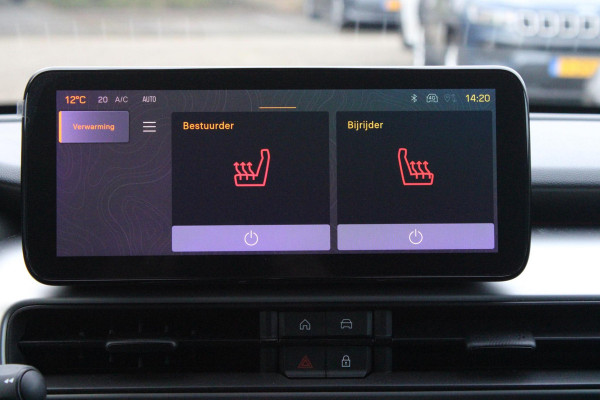 Jeep Avenger 1.2 110PK e-Hybrid SUMMIT | STOEL/VOORRUIT VERWARMING | DRAADLOZE APPLE CARPLAY/ANDROID AUTO | NAVIGATIE | ACHETRUITRIJ CAMERA | KEYLESS ENTRY/START | PARKEERSENSOREN VOOR EN ACHTER | ELEKTRISCH BEDIENBARE ACHTERKLEP | VERWARMBARE VOORRUIT/VOORSTOELEN | 18" LICHTMETALEN VELGEN | ADAPTIVE CRUISE CONTROL | DODEHOEK DETECTIE | JBL AUDIO SYSTEM |