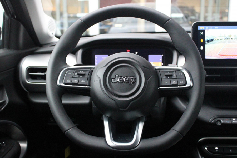Jeep Avenger 1.2 110PK e-Hybrid SUMMIT | STOEL/VOORRUIT VERWARMING | DRAADLOZE APPLE CARPLAY/ANDROID AUTO | NAVIGATIE | ACHETRUITRIJ CAMERA | KEYLESS ENTRY/START | PARKEERSENSOREN VOOR EN ACHTER | ELEKTRISCH BEDIENBARE ACHTERKLEP | VERWARMBARE VOORRUIT/VOORSTOELEN | 18" LICHTMETALEN VELGEN | ADAPTIVE CRUISE CONTROL | DODEHOEK DETECTIE | JBL AUDIO SYSTEM |