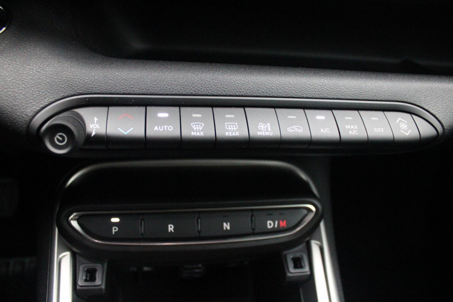 Jeep Avenger 1.2 110PK e-Hybrid SUMMIT | STOEL/VOORRUIT VERWARMING | DRAADLOZE APPLE CARPLAY/ANDROID AUTO | NAVIGATIE | ACHETRUITRIJ CAMERA | KEYLESS ENTRY/START | PARKEERSENSOREN VOOR EN ACHTER | ELEKTRISCH BEDIENBARE ACHTERKLEP | VERWARMBARE VOORRUIT/VOORSTOELEN | 18" LICHTMETALEN VELGEN | ADAPTIVE CRUISE CONTROL | DODEHOEK DETECTIE | JBL AUDIO SYSTEM |