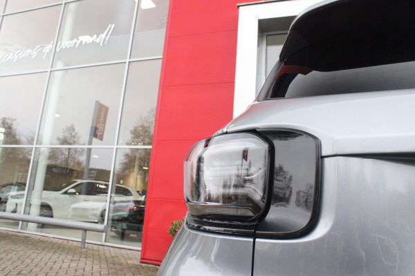 Jeep Avenger 1.2 110PK e-Hybrid SUMMIT | STOEL/VOORRUIT VERWARMING | DRAADLOZE APPLE CARPLAY/ANDROID AUTO | NAVIGATIE | ACHETRUITRIJ CAMERA | KEYLESS ENTRY/START | PARKEERSENSOREN VOOR EN ACHTER | ELEKTRISCH BEDIENBARE ACHTERKLEP | VERWARMBARE VOORRUIT/VOORSTOELEN | 18" LICHTMETALEN VELGEN | ADAPTIVE CRUISE CONTROL | DODEHOEK DETECTIE | JBL AUDIO SYSTEM |