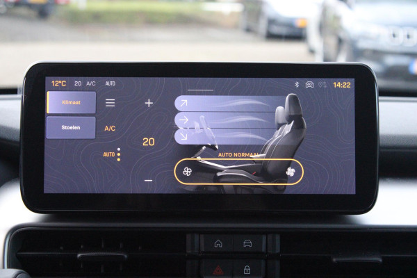 Jeep Avenger 1.2 110PK e-Hybrid SUMMIT | STOEL/VOORRUIT VERWARMING | DRAADLOZE APPLE CARPLAY/ANDROID AUTO | NAVIGATIE | ACHETRUITRIJ CAMERA | KEYLESS ENTRY/START | PARKEERSENSOREN VOOR EN ACHTER | ELEKTRISCH BEDIENBARE ACHTERKLEP | VERWARMBARE VOORRUIT/VOORSTOELEN | 18" LICHTMETALEN VELGEN | ADAPTIVE CRUISE CONTROL | DODEHOEK DETECTIE | JBL AUDIO SYSTEM |