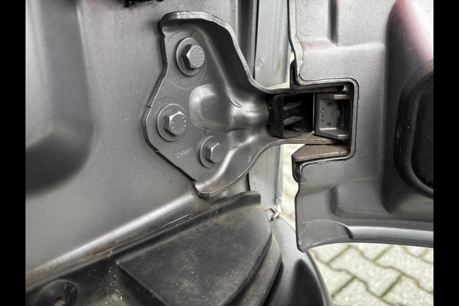 Peugeot Expert 2.0 BlueHDI 145 Standard Premium*A/C*CRUISE*NAVI*