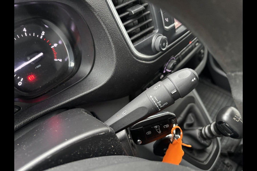 Peugeot Expert 2.0 BlueHDI 145 Standard Premium*A/C*CRUISE*NAVI*