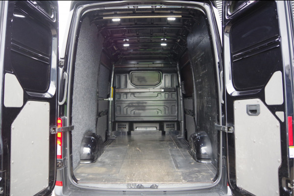 Volkswagen Crafter 35 2.0 TDI L3H3 177PK AUT. 2X SCHUIFDEUR, LED, LEDER, TREKHAAK, ZONNEKLEP LED, CAMERA, CRUISE, NAVI, AIRCO