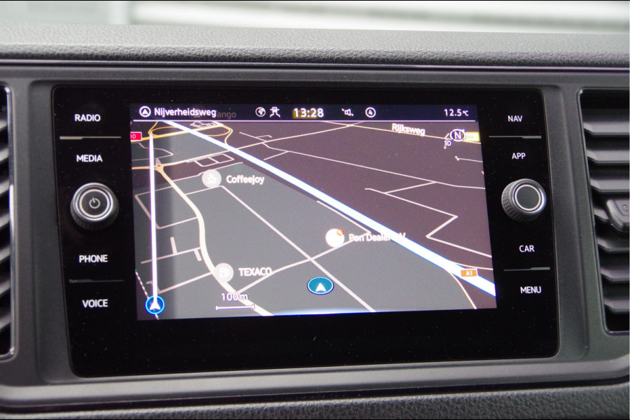 Volkswagen Crafter 35 2.0 TDI L3H3 177PK AUT. 2X SCHUIFDEUR, LED, LEDER, TREKHAAK, ZONNEKLEP LED, CAMERA, CRUISE, NAVI, AIRCO