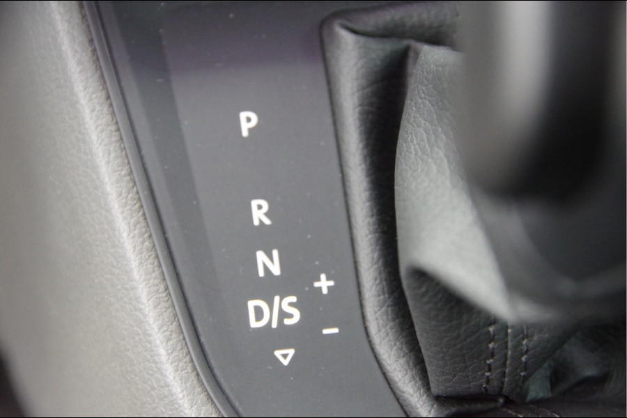 Volkswagen Crafter 35 2.0 TDI L3H3 177PK AUT. 2X SCHUIFDEUR, LED, LEDER, TREKHAAK, ZONNEKLEP LED, CAMERA, CRUISE, NAVI, AIRCO