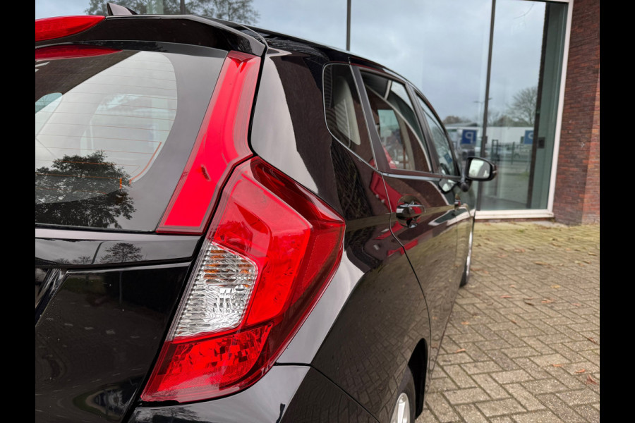 Honda Jazz 1.3 i-VTEC Comfort - Automaat - Navi - Parkeerhulp- Org.NL
