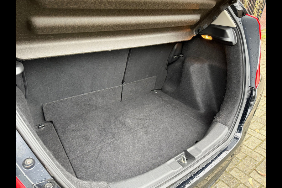 Honda Jazz 1.3 i-VTEC Comfort - Automaat - Navi - Parkeerhulp- Org.NL