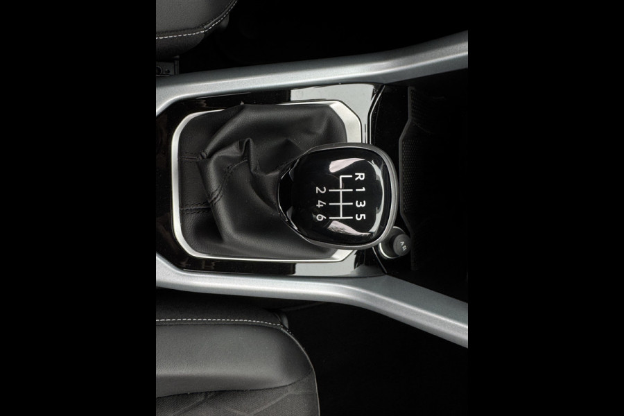 Volkswagen T-Roc TSI 115PK LIFE NAVI/CARPLAY/SIDE-ASSIST