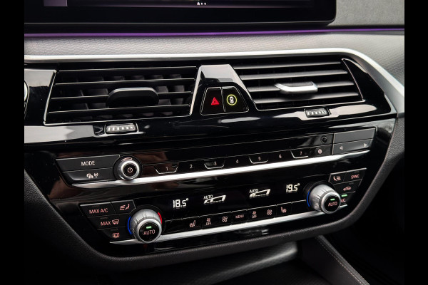 BMW 5 Serie Touring 530e Business Edition Plus M-Sport|Panorama|Trekhaak|Stoel/stuurverwarming