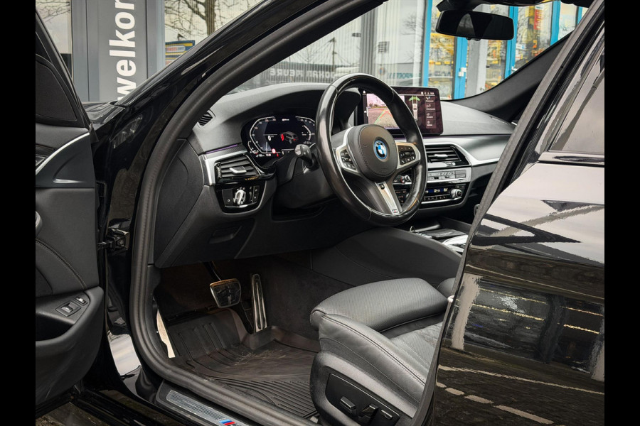 BMW 5 Serie Touring 530e Business Edition Plus M-Sport|Panorama|Trekhaak|Stoel/stuurverwarming