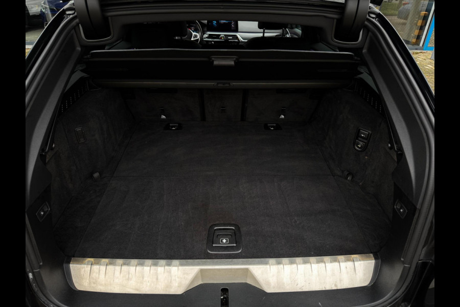 BMW 5 Serie Touring 530e Business Edition Plus M-Sport|Panorama|Trekhaak|Stoel/stuurverwarming