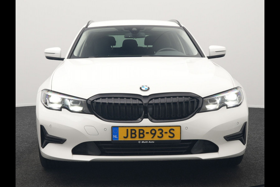 BMW 3 Serie Touring 330e Plug In Hybrid 293pk Dealer O.H PHEV | Cruise Control | Apple Carplay | Lederen Sportstoelen Verwarmd | Navigatie | Virtual | DAB |