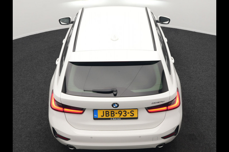 BMW 3 Serie Touring 330e Plug In Hybrid 293pk Dealer O.H PHEV | Cruise Control | Apple Carplay | Lederen Sportstoelen Verwarmd | Navigatie | Virtual | DAB |