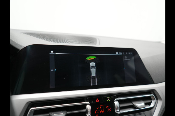BMW 3 Serie Touring 330e Plug In Hybrid 293pk Dealer O.H PHEV | Cruise Control | Apple Carplay | Lederen Sportstoelen Verwarmd | Navigatie | Virtual | DAB |