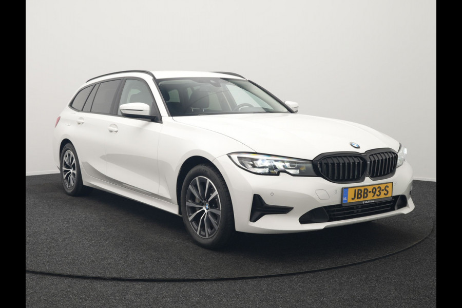 BMW 3 Serie Touring 330e Plug In Hybrid 293pk Dealer O.H PHEV | Cruise Control | Apple Carplay | Lederen Sportstoelen Verwarmd | Navigatie | Virtual | DAB |