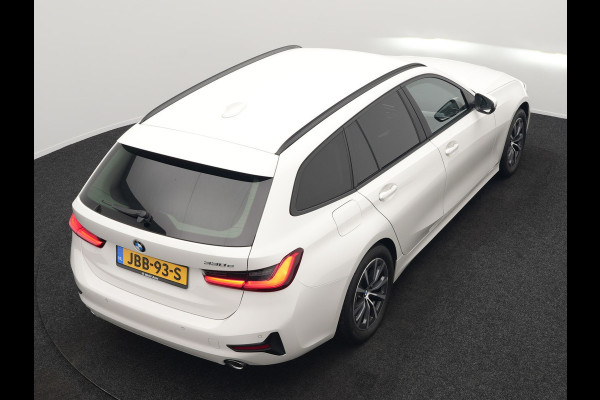 BMW 3 Serie Touring 330e Plug In Hybrid 293pk Dealer O.H PHEV | Cruise Control | Apple Carplay | Lederen Sportstoelen Verwarmd | Navigatie | Virtual | DAB |