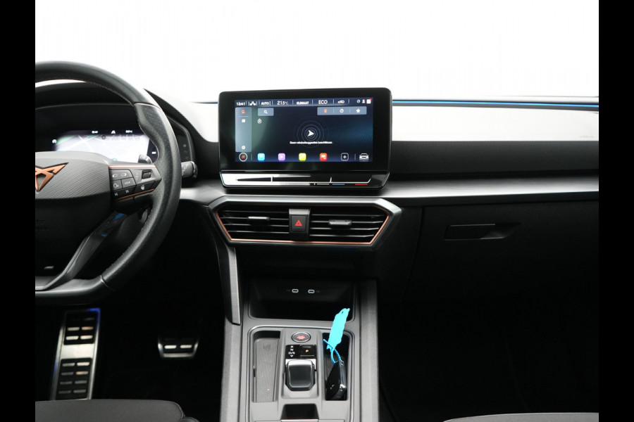 CUPRA Leon Sportstourer 1.4 e-Hybrid VZ Plug In Hybrid 245pk Dealer O.H PHEV | Keyless | Cruise Control | Lederen Sportstoelen Verwarmd | Navigatie | Virtual | Front & Lane Assist | Sportstuur Verwarmd | Sfeerverlichting | DAB | 19"L.M |