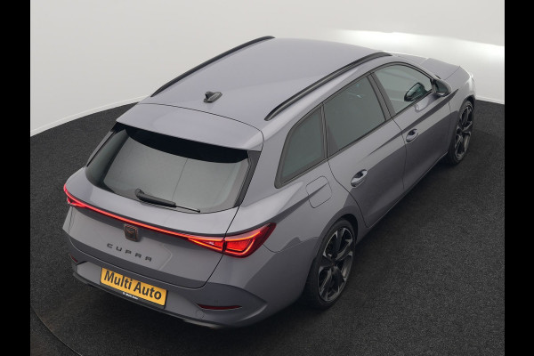 CUPRA Leon Sportstourer 1.4 e-Hybrid VZ Plug In Hybrid 245pk Dealer O.H PHEV | Keyless | Cruise Control | Lederen Sportstoelen Verwarmd | Navigatie | Virtual | Front & Lane Assist | Sportstuur Verwarmd | Sfeerverlichting | DAB | 19"L.M |