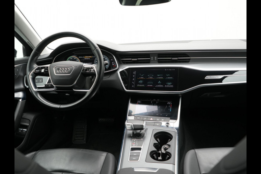 Audi A6 Avant 50 TFSI e quattro Proline Plug In Hybrid 300pk Dealer O.H PHEV | Adaptive Cruise | Camera | Keyless | Lederen Sportstoelen Verwarmd | Apple Carplay | Navigatie | Front Assist | Virtual | DAB | 19"L.M |