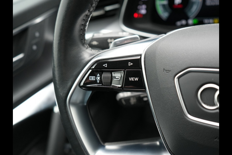 Audi A6 Avant 50 TFSI e quattro Proline Plug In Hybrid 300pk Dealer O.H PHEV | Adaptive Cruise | Camera | Keyless | Lederen Sportstoelen Verwarmd | Apple Carplay | Navigatie | Front Assist | Virtual | DAB | 19"L.M |