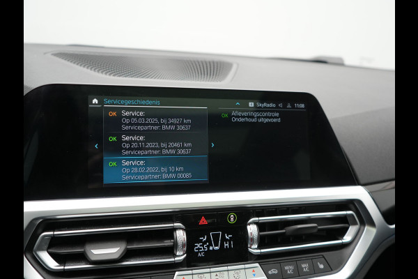 BMW 3 Serie Touring 320e Sportline Plug In Hybrid 204pk Dealer O.H PHEV | Trekhaak Af Fabriek | Panodak | Laser LED | Head Up | 360 Camera | Lederen Sportstoelen Verwarmd | Keyless | Navigatie | Blis | Virtual | DAB |