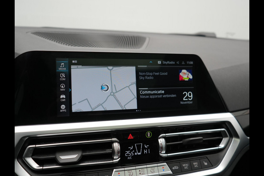 BMW 3 Serie Touring 320e Sportline Plug In Hybrid 204pk Dealer O.H PHEV | Trekhaak Af Fabriek | Panodak | Laser LED | Head Up | 360 Camera | Lederen Sportstoelen Verwarmd | Keyless | Navigatie | Blis | Virtual | DAB |