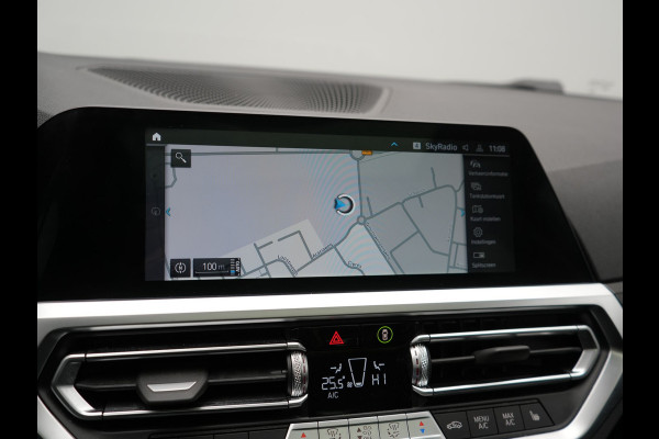 BMW 3 Serie Touring 320e Sportline Plug In Hybrid 204pk Dealer O.H PHEV | Trekhaak Af Fabriek | Panodak | Laser LED | Head Up | 360 Camera | Lederen Sportstoelen Verwarmd | Keyless | Navigatie | Blis | Virtual | DAB |
