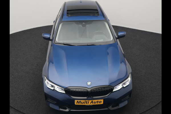 BMW 3 Serie Touring 320e Sportline Plug In Hybrid 204pk Dealer O.H PHEV | Trekhaak Af Fabriek | Panodak | Laser LED | Head Up | 360 Camera | Lederen Sportstoelen Verwarmd | Keyless | Navigatie | Blis | Virtual | DAB |