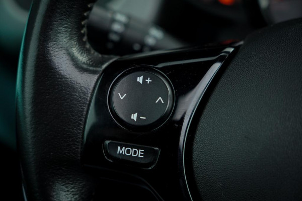 Citroën C1 1.2 PureTech Airscape Shine / Cabrio / Clima / Cruise