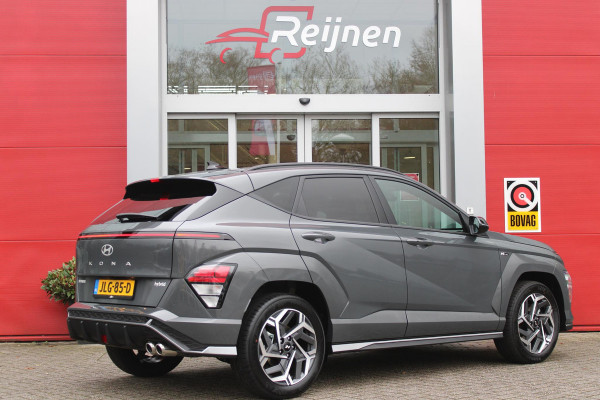 Hyundai Kona 1.6 GDI 130PK HEV N LINE | *NIEUWE AUTO!* | NAVIGATIE | DRAADLOZE APPLE CARPLAY/ANDROID AUTO | ADAPTIVE CRUISE CONTROL | CLIMATE CONTROL | DODEHOEK DETECTIE | DRAADLOZE TELEFOONLADER |  18" LICHTMETALEN VELGEN | ACHTERUITRIJ CAMERA | PARKEERSENSOREN VOOR EN ACHTER | KEYLESS ENTRY/START | DAB+ RADIO | ELEKTRISCH BEDIENBARE ACHTERKLEP | SFEER VERLICHTING | FULL LED KOPLAMPEN |