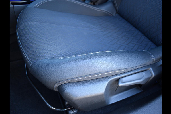 Opel Corsa 1.2 GS Line 100 PK | CLIMATE CONTROL | PARKEERSENSOREN MET CAMERA | STOELVERWARMING | WIT DAK |