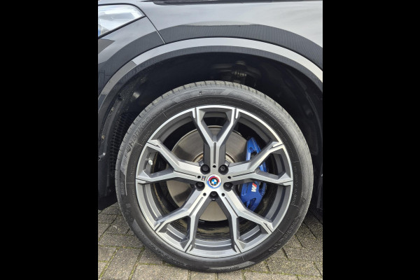 BMW X5 xDrive45e High Executive M Sport / Panoramadak / Achterasbesturing / Head Up Display / Comfortstoel / Driving Assistant Professional / Stuurwielverwarming / Trekhaak / Comforttoegang