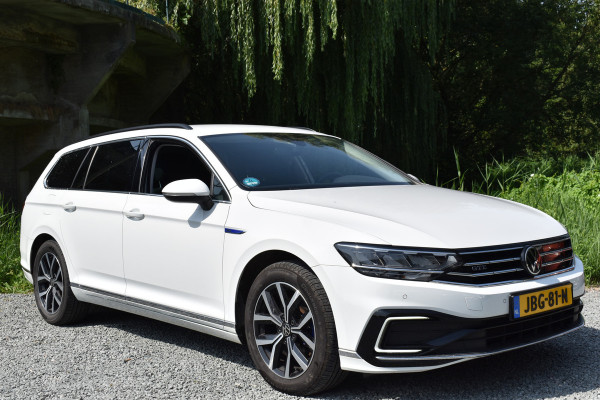 Volkswagen Passat Variant 218PK DSG HYBRID GTE BUSINESS CAMERA/NAVI/STUURVERW.