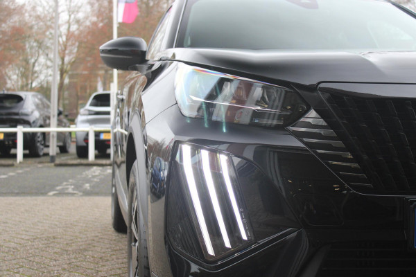 Peugeot 2008 1.2 Hybrid 145PK GT | DRAADLOZE APPLE CARPLAY/ANDROID AUTO | ACHTERUITRIJ CAMERA | KEYLESS ENTRY/START | PARKEERSENSOREN VOOR EN ACHTER | FULL LED KOPLAMPEN | CRUISE CONTROL | DAB+ RADIO | LICHTMETALEN VELGEN 17" | DRAADLOZE TELEFOONLADER |